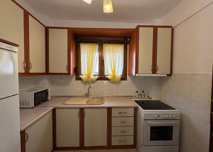 Aphrodite House Hébergement de vacances *