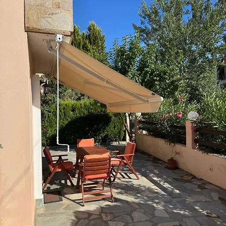 Aphrodite House Дом отдыха *