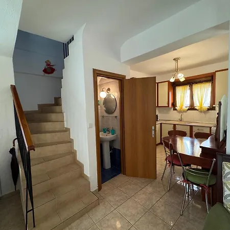 Aphrodite House Дом отдыха